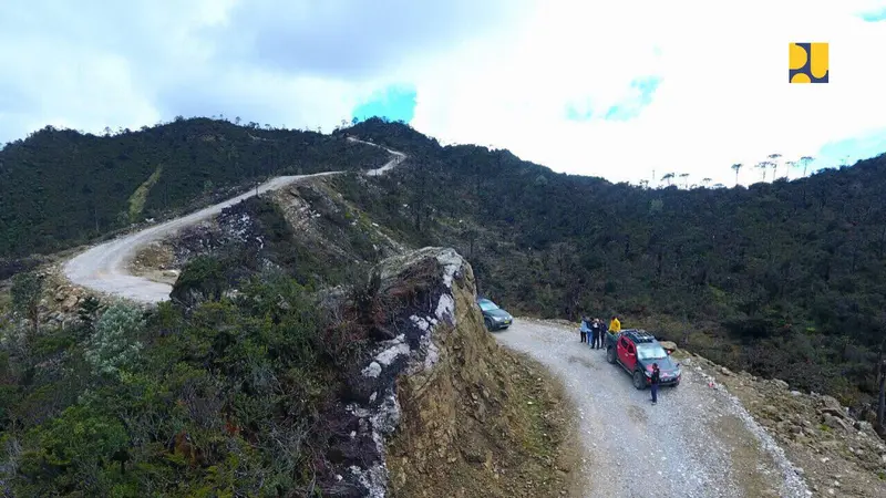 Pembangunan jalan Trans Papua. Dok Kementerian PUPR.