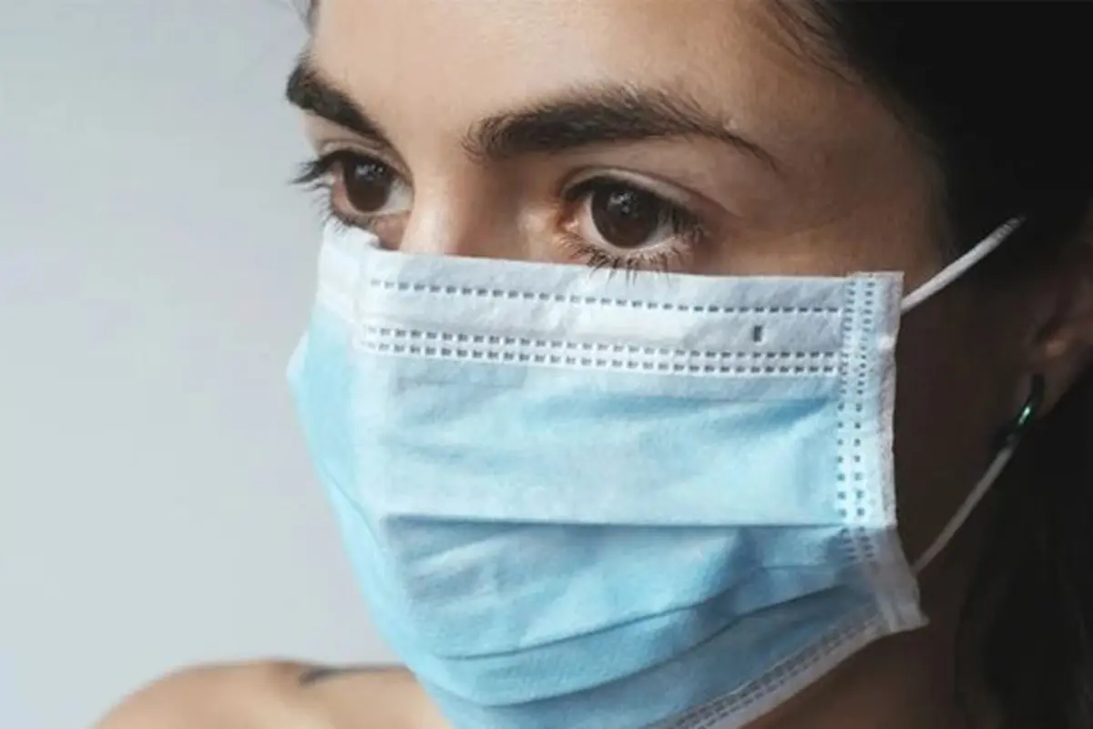 Masker medis palsu