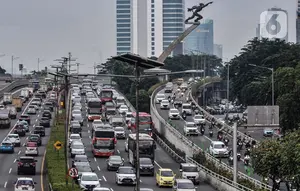 2 Orang Tewas dalam Kecelakaan 4 Kendaraan di Tol Dalam Kota