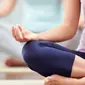 Anda sedang jenuh dan penat? Coba 4 pose yoga ini!