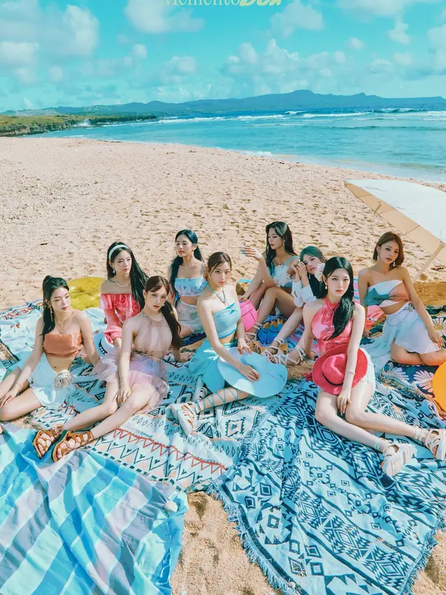 Fromis_9. (Pledis Entertainment via Soompi)