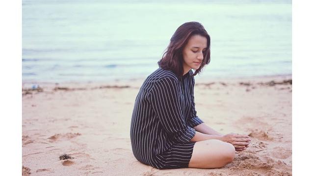 Lama Vakum, Ini 7 Potret Terbaru Dahlia Poland yang Jadi Mama Muda