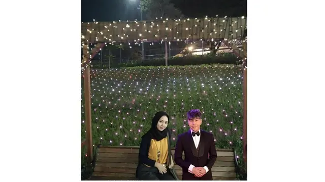 Wanita Ini Minta Fotonya Diedit Agar Tak Terlihat Jomblo, 7 Hasilnya Bikin Geleng Kepala