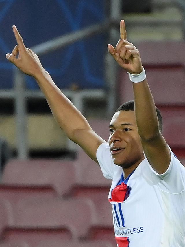 Kylian Mbappe merayakan gol di Liga Champions