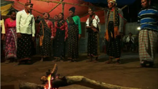 Ritual Unik Potong Gigi Wanita Sebelum Menikah di NTT