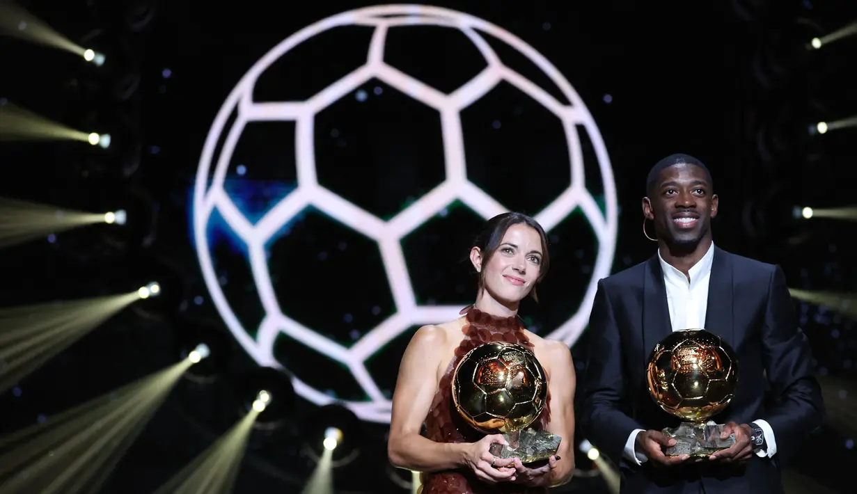 Dengan gelar ketiganya, Bonmati kini tercatat sebagai pemain paling sukses dalam sejarah Ballon d’Or Wanita. Ia bukan hanya simbol kejayaan Barcelona, tetapi juga wajah dari generasi emas sepak bola wanita Spanyol. (AFP/Franck Fife)