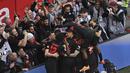 Bayer Leverkusen memastikan gelar juara Bundesliga 2023/2024 setelah sukses membungkam Werder Bremen  lima gol tanpa balas pada laga pekan ke-29. (David Inderlied/dpa via AP)