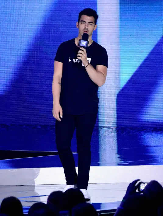 "Aku ingin menikah dengan Demi, bercinta dengan Taylor Swift, dan membunuh Gigi Hadid," tuturnya seperti yang dilansir dari Aceshowbiz. (AFP/Bintangcom)