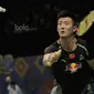 Tunggal Putra China, Chen Long, kalah dari Tunggal India, Prannoy H.S,  pada laga Indonesia Open 2017 di JCC, Kamis, (15/6/2017). Chen Long kalah 21-18, 16-21- 21-19. (Bola.com/M Iqbal Ichsan)