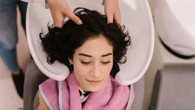 Model Rambut Tipis dan Lepek