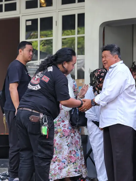 Melayat ke Istri Indro -