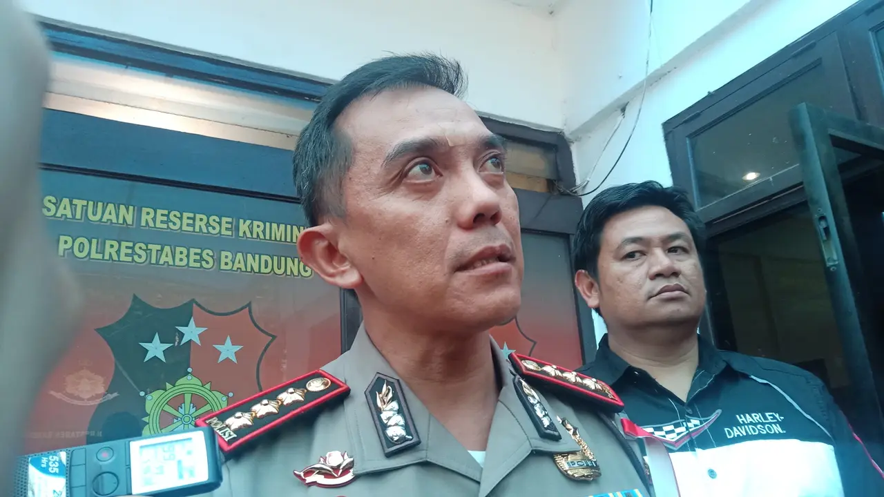Kapolrestabes Bandung Kombes Pol. Irman Sugema