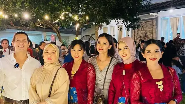 Ulia Sari (Instagram/uwie.uliasari)