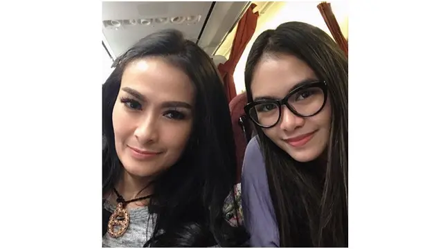Potret Kompak Iis Dahlia dan Salshadilla Juwita (sumber: instagram/@isdadahlia)