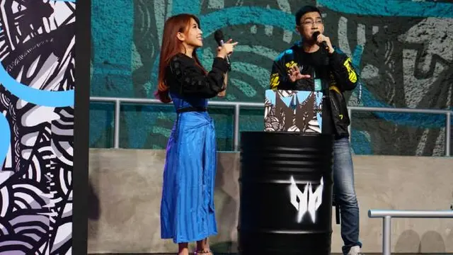 Acer berkolaborasi dengan Darbotz, seniman mural ternama di Indonesia yang karyanya juga diakui dunia. Dok: Acer Indonesia