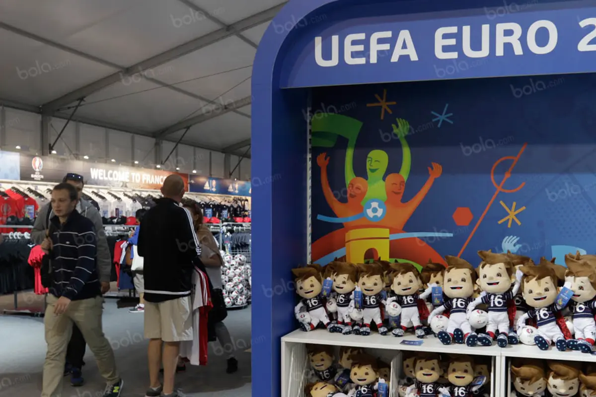 Sovenir Megastore Piala Eropa 2016