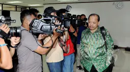 Mantan Ketua Komisi VII DPR Sutan Bhatoegana saat tiba di Ruang Pengadilan Tipikor, Jakarta. Kamis (7/5/2015). Sidang kali ini untuk mendengarkan keterangan saksi terkait dugaan penerimaan gratifikasi di Kementerian ESDM. (Liputan6.com/Andrian M Tunay)