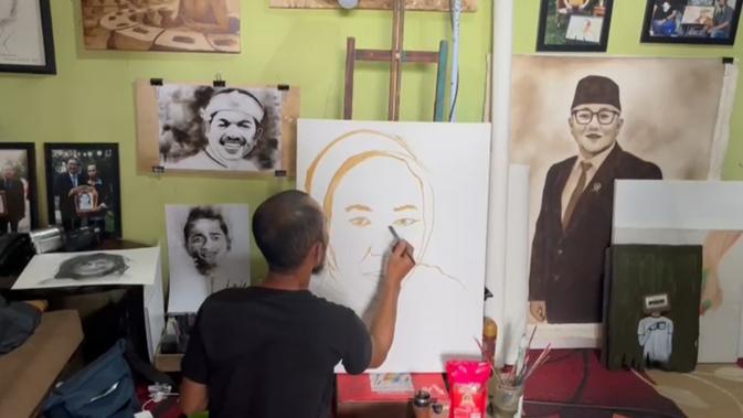 Seni Tingkat Tinggi, Warga Sukabumi Hasilkan Rp 3 Juta dari Ampas Kopi dan Jelaga Asap