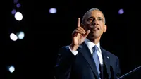 Presiden AS Barack Obama mengucapkan pidato terakhirnya di depan rakyatnya di Chicago, Selasa (10/1). Ibu Negara Michelle Obama serta Wakil Presiden Joe Biden dan istrinya juga hadir dalam acara ini. (AP Photo/Charles Rex Arbogast)