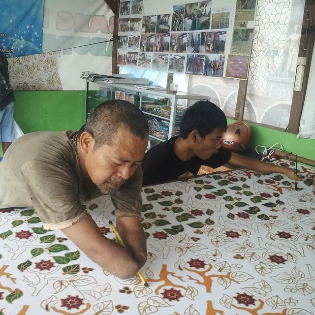 Kisah Pengrajin Batik Difabel Blora Mustika Tetap Eksis di Tengah Pandemi
