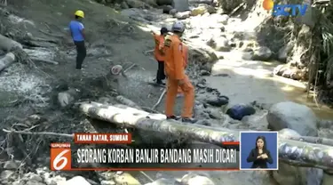 Pencarian korban difokuskan di aliran Sungai Batang Tuo dengan menggunakan anjing pelacak.