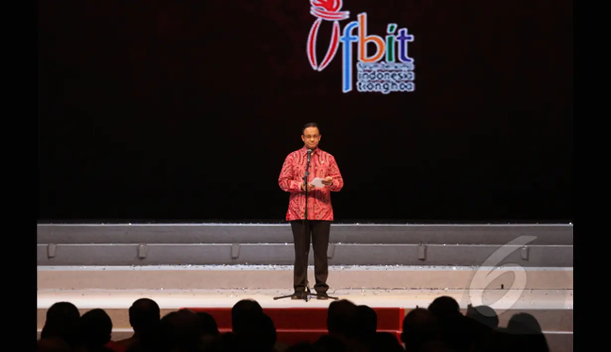 Mendikbud Anies Baswedan dalam perayaan Cap Go Meh Bersama 2015 di Arena JIExpo Kemayoran, Jakarta, Senin (3/2). Perayaan Cap Go Meh 2015 mengambil tema Bersama Membangun Indonesia, Indonesia Satu, Indonesia Jaya. (Liputan6.com/Faizal Fanani)