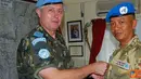 Citizen6, Lebanon: Sekitar 75 Prajurit TNI yang tergabung dalam SEMPU Kontingen Garuda XXV-D/UNIFIL, dibawah pimpinan Letnan Kolonel Cpm Ida Bagus Rahwan Diputra, menerima dua penghargaan sekaligus. (Pengirim: Badarudin Bakri) 
