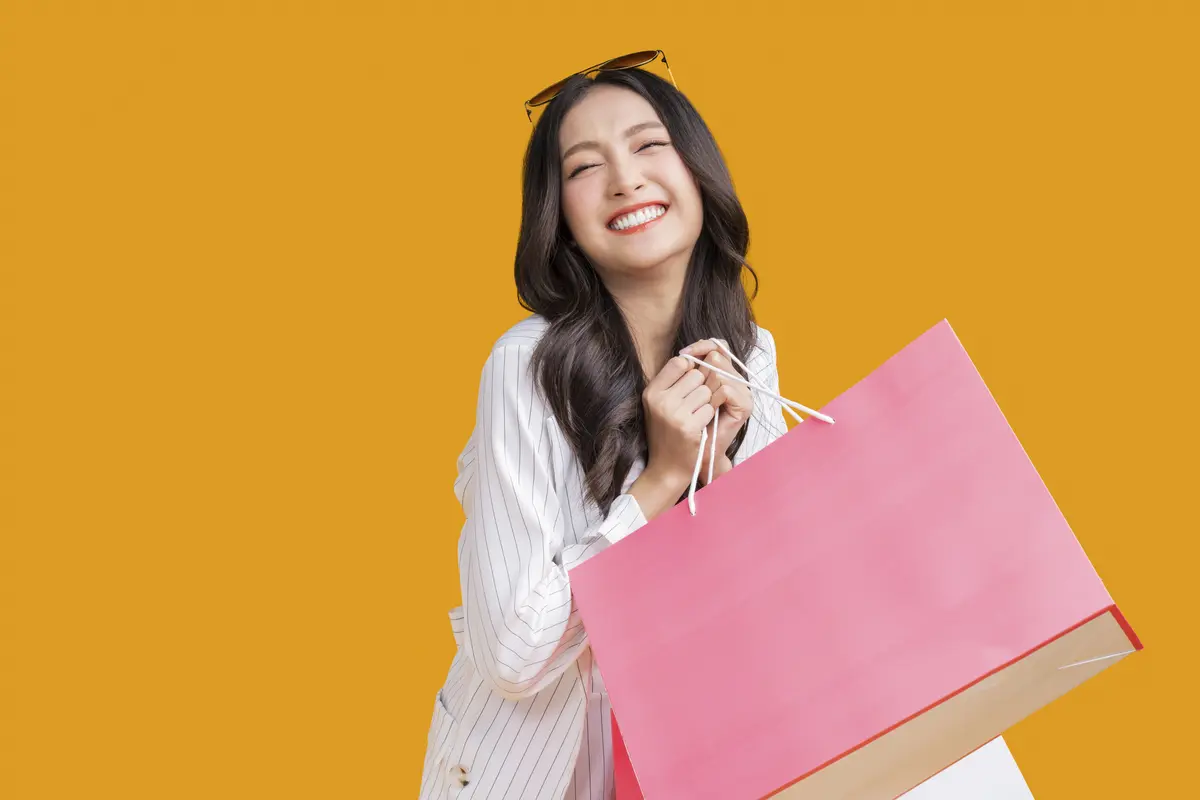 Ilustrasi wanita berbelanja