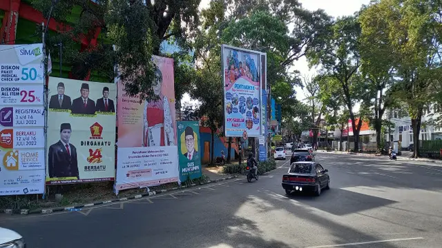 Satpol PP Kota Malang Ragu-ragu Mau Tertibkan Baliho Capres 2024