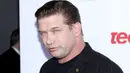 Aktor Stephen Baldwin kehilangan seluruh aset harta dan kekayaannya. Stephen mau tak mau harus membayar hutang sebesar 25 Milyar dan harus menjual beberapa hartanya untuk melunasi biaya hutangnya. (EPABintang.com)