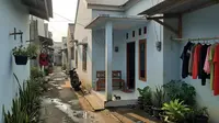 7 Desain Rumah Dalam Gang yang Terlihat Sempit dari Luar tapi Luas di Dalam, Tampilannya Bikin Kaget