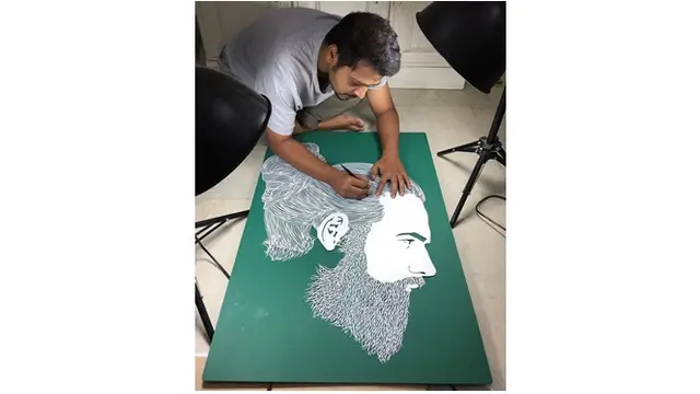 7 Papercut Karya Pria Ini Miliki Ukuran Tak Biasa