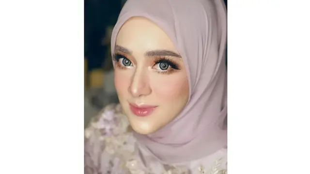 6 Potret Terbaru Fairuz A Rafiq yang Makin Tirus, Disebut Mirip Boneka Barbie