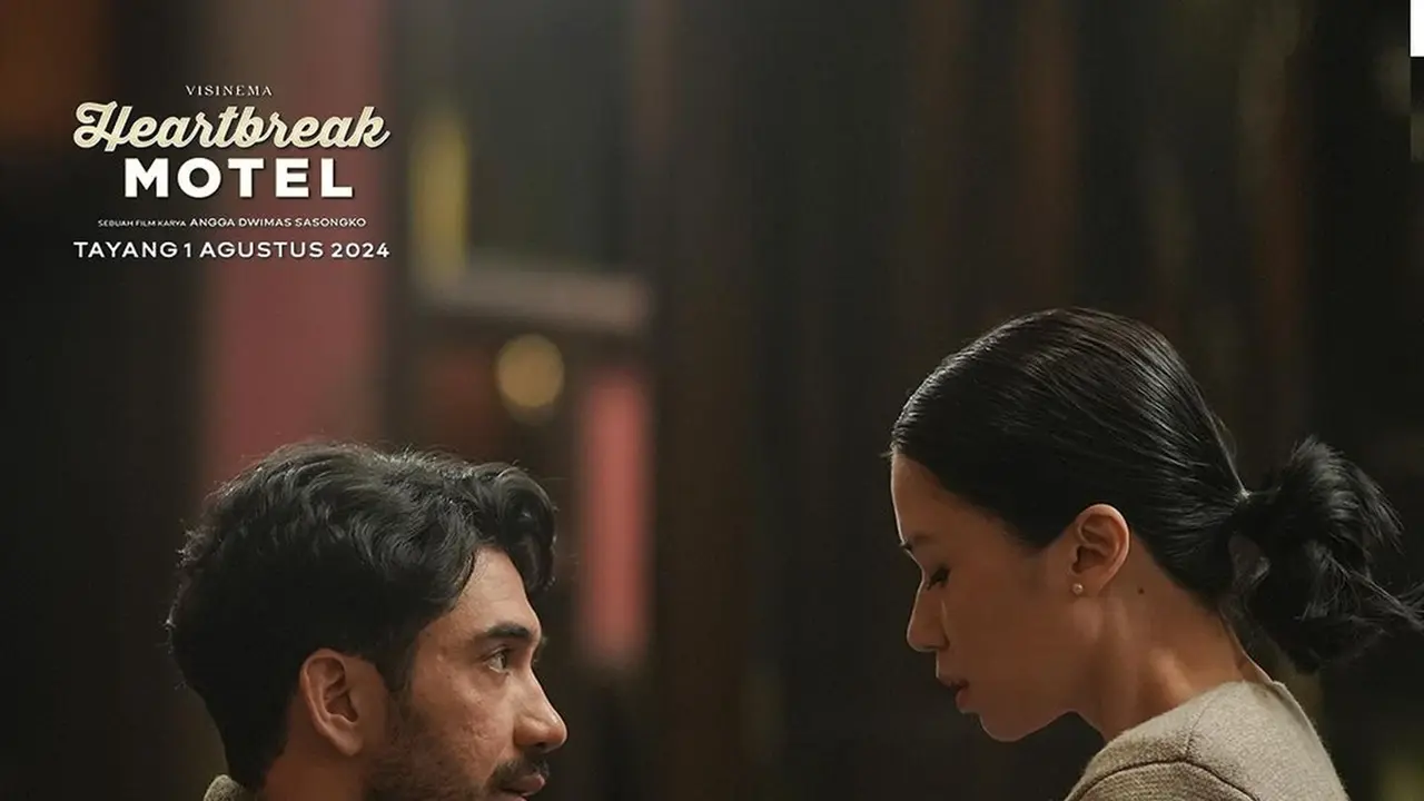 Potret Laura Basuki di Balik Layar Syuting Film Heartbreak Motel, Tetap Memukau