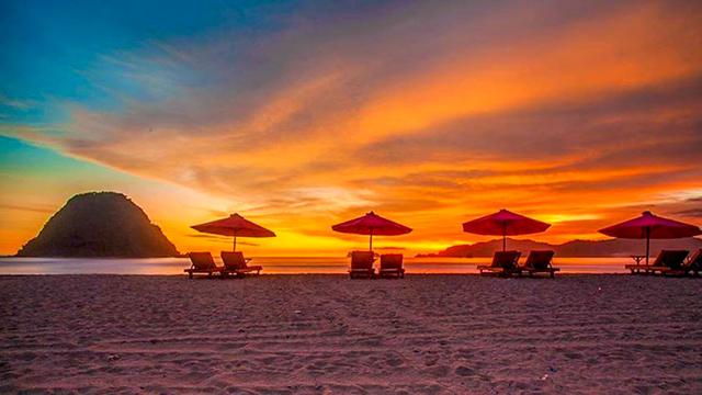 [Bintang] 7 Pantai Terbaik untuk Menikmati Pesona 'Sunset' di Indonesia