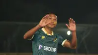 Tira Persikabo resmi memperkenalkan Abduh Lestaluhu sebagai bagian dari skuat untuk Liga 1 2020. (Bola.com/Zulfirdaus Harahap)
