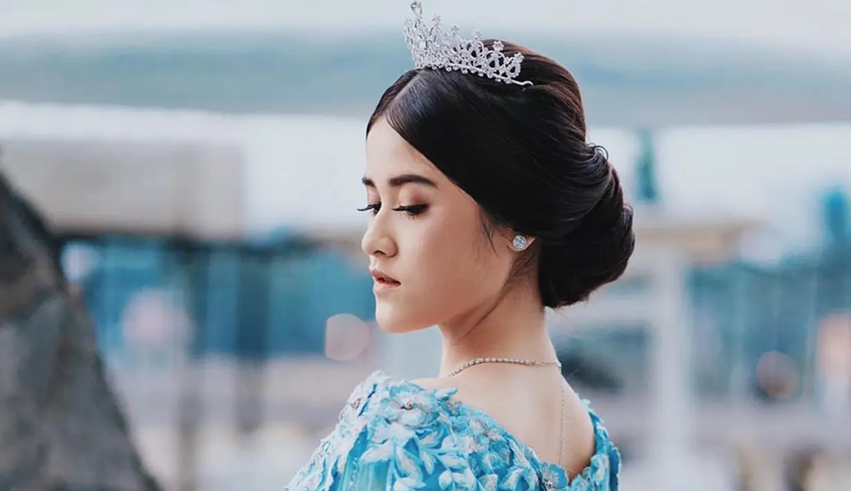 Semakin mengepakkan sayapnya di dunia musik, Chilla merilis single keduanya berjudul “Cintaku Kini” pada September lalu. (Liputan6.com/IG@ashirazamita)