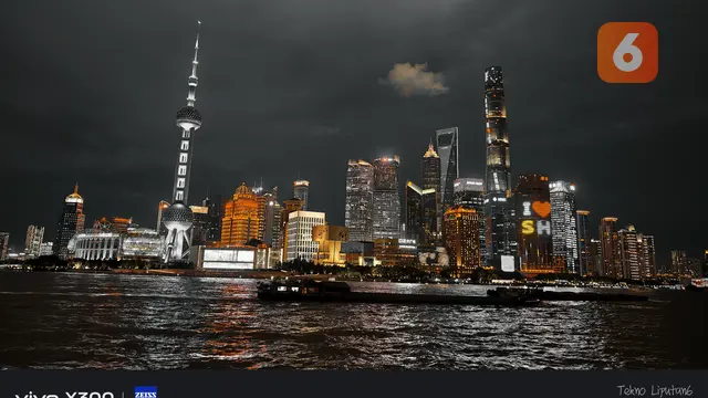 Keamanan Shanghai terjaga ketat, polisi sigap dan CCTV aktif di mana-mana, membuat wisatawan merasa aman menikmati kota modern ini. (Foto: Aditya Eka Prawira/Liputan6.com)