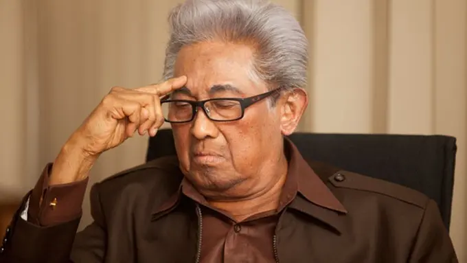 8 Pekerjaan yang Pernah Adnan Buyung Nasution Jalani Saat Hidup
