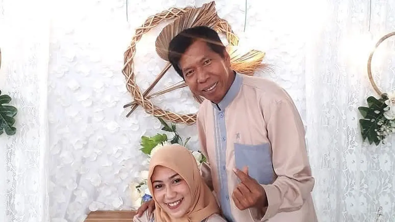 Isyaratkan Mengalah, Ini 6 Momen Kebersamaan Kiwil dengan Venti Figianti