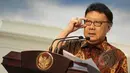 Menteri Dalam Negeri Tjahjo Kumolo memberi pernyataan usai menghadiri sidang kabinet paripurna di Istana Merdeka, Jakarta. (Liputan6.com/Faizal Fanani)
