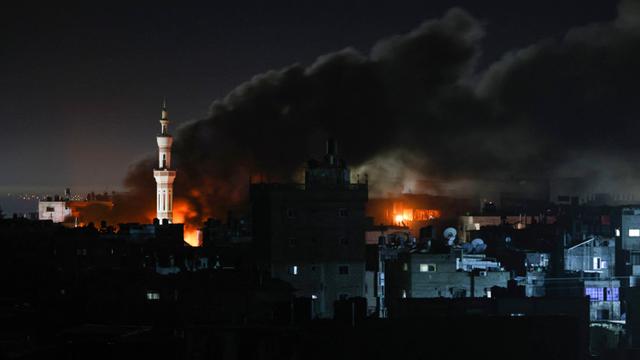 Israel Kembali Bombardir Kota Rafah