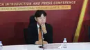 Shin Tae-yong saat diperkenalkan sebagai pelatih kepala Persija yang baru di Jakarta International Stadium, Senin (8/6/2026) siang WIB. (Bola.com/M Iqbal Ichsan)