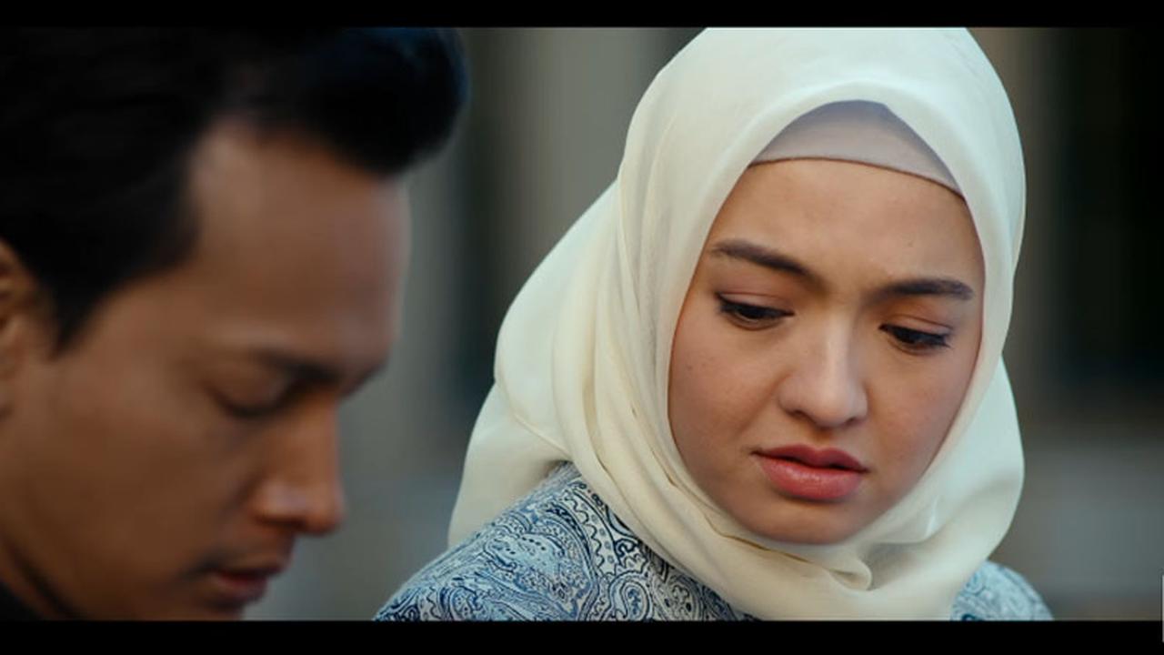 Surga yang Tak Dirindukan 2