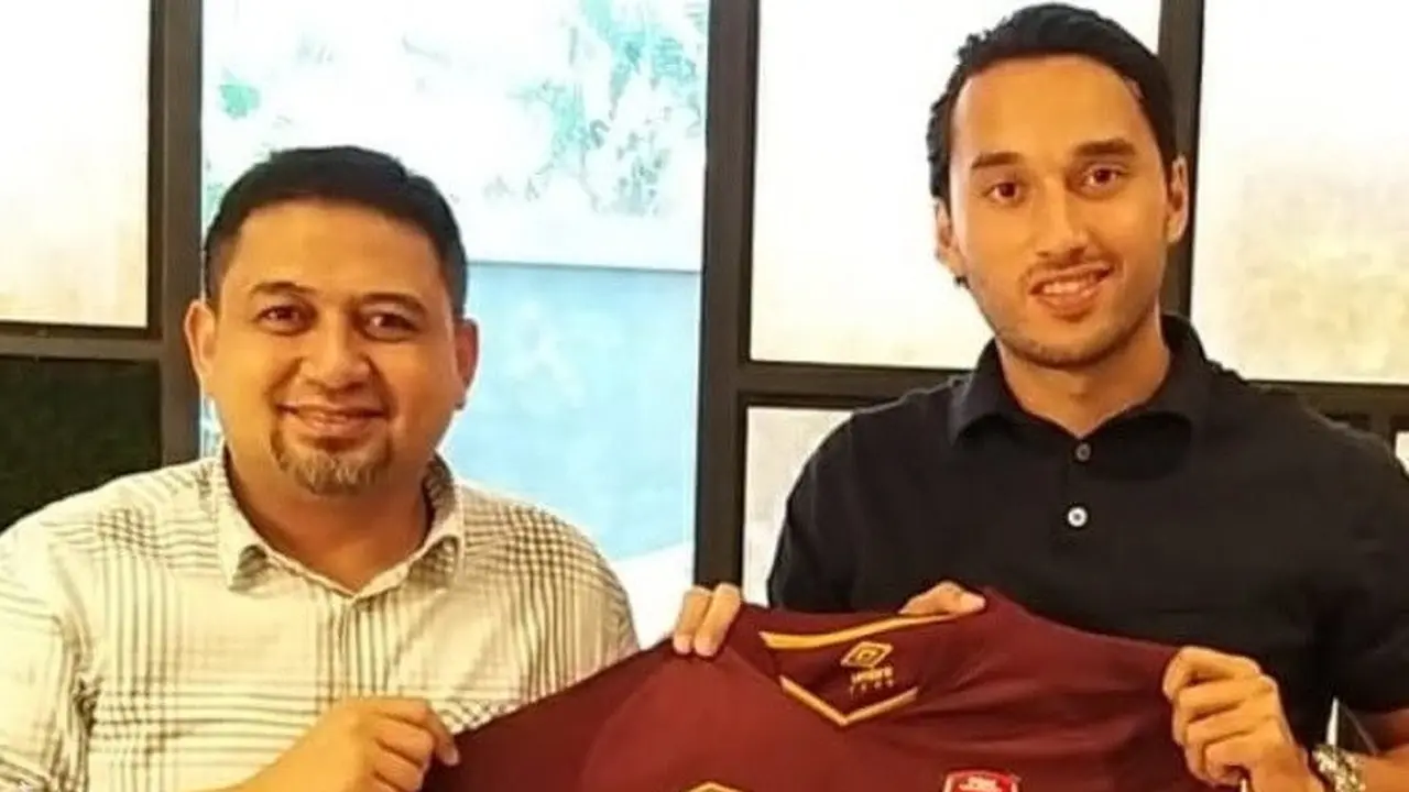 Ezra Walian