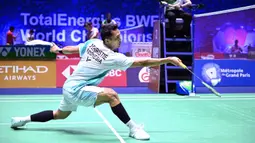 Tunggal putra Indonesia Jonatan Christie memastikan tiket babak kedua Kejuaraan Dunia BWF 2025 setelah mengatasi perlawanan pemain Jerman, Matthias Kicklitz. (Bertrand GUAY/AFP)