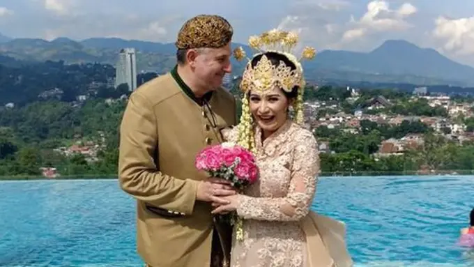 Pernikahan Baby Margaretha/copyright Kapanlagi.com/Mathias Purwanto