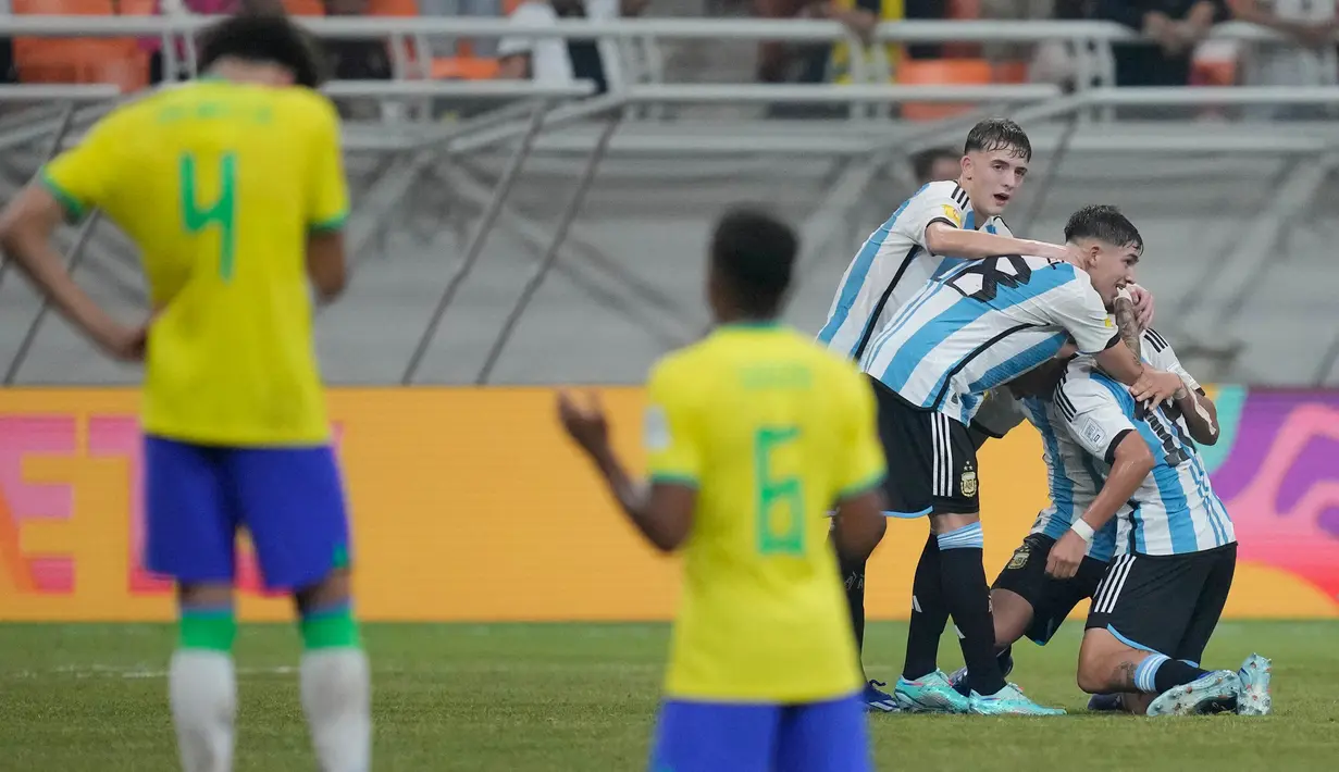 Claudio Echeverri menjadi bintang bagi Argentina U-17. (AP Photo/Achmad Ibrahim)