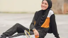 Komentar miring mengenai tubuhnya yang disebut terlalu kurus itu pun tidak jadi pikiran bagi Alyssa maupun Dude Harlino. Alyssa memiliki tubuh yang ramping dan sehat juga dikarenakan dirinya rajin berolahraga. (Liputan6.com/IG/@ichasoebandono)