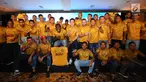 Pemain Bhayangkara FC berfoto bersama usai diluncurkan secara resmi di Jakarta, Jumat (23/2). Bhayangkara FC akan menggunakan lapangan PTIK Jakarta sebagai kandang di musim 2018. (Liputan6.com/Helmi Fithriansyah)